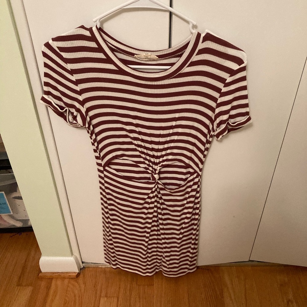 Tshirt dress with cut outs